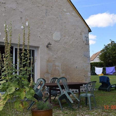 Au Calme Bed and Breakfast Houssay  Εξωτερικό φωτογραφία