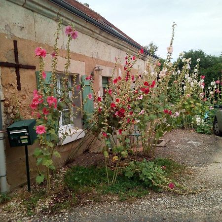 Au Calme Bed and Breakfast Houssay  Εξωτερικό φωτογραφία